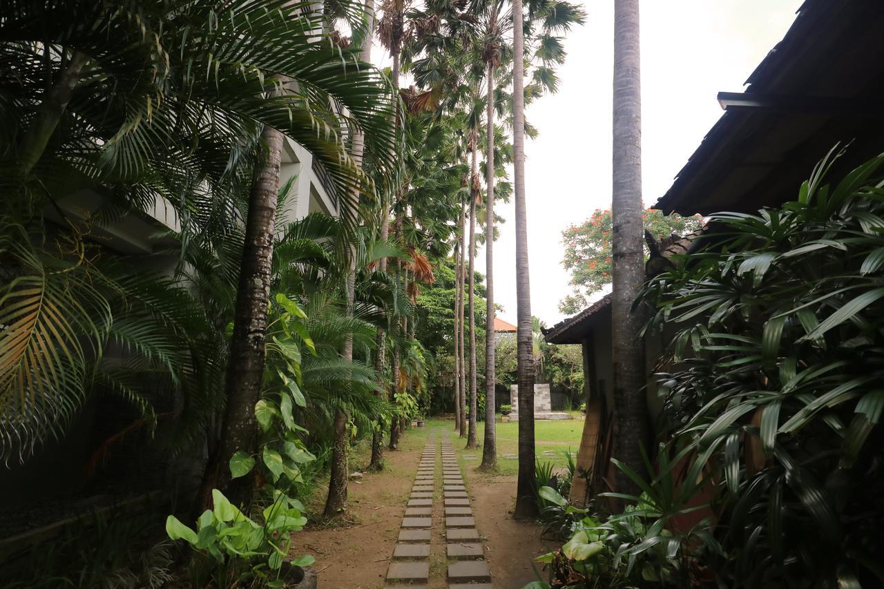 Grand Lifestyle Hotel Denpasar Extérieur photo